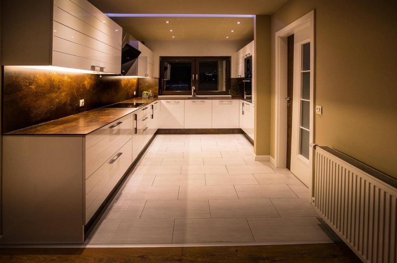 Bentley Apartments Prisztina Zewnętrze zdjęcie