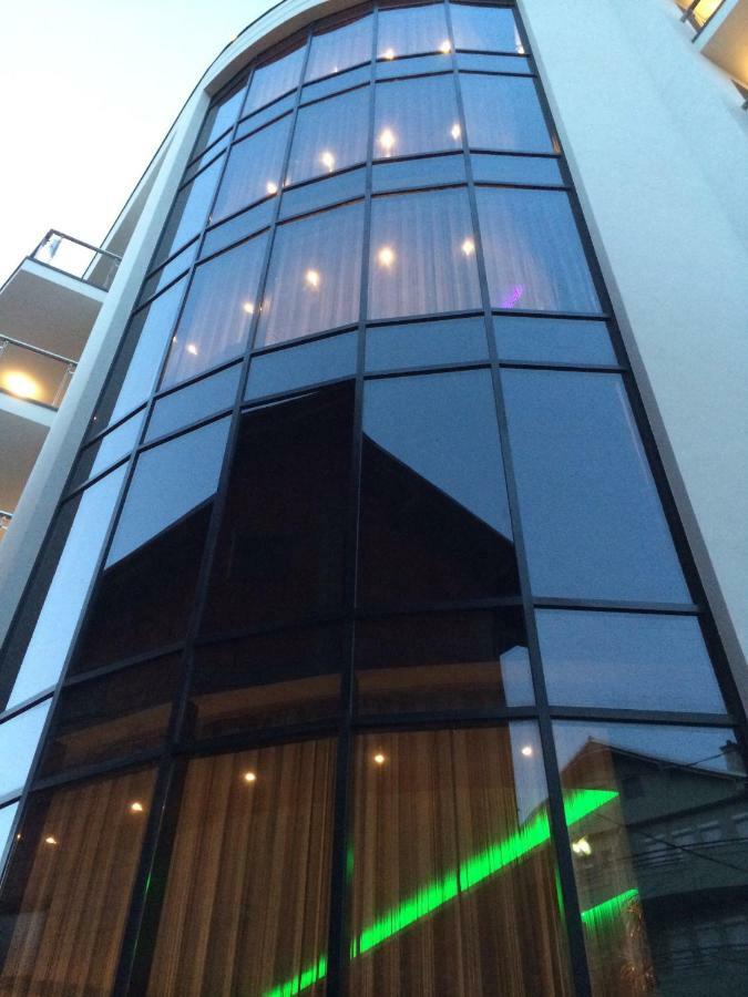 Bentley Apartments Prisztina Zewnętrze zdjęcie